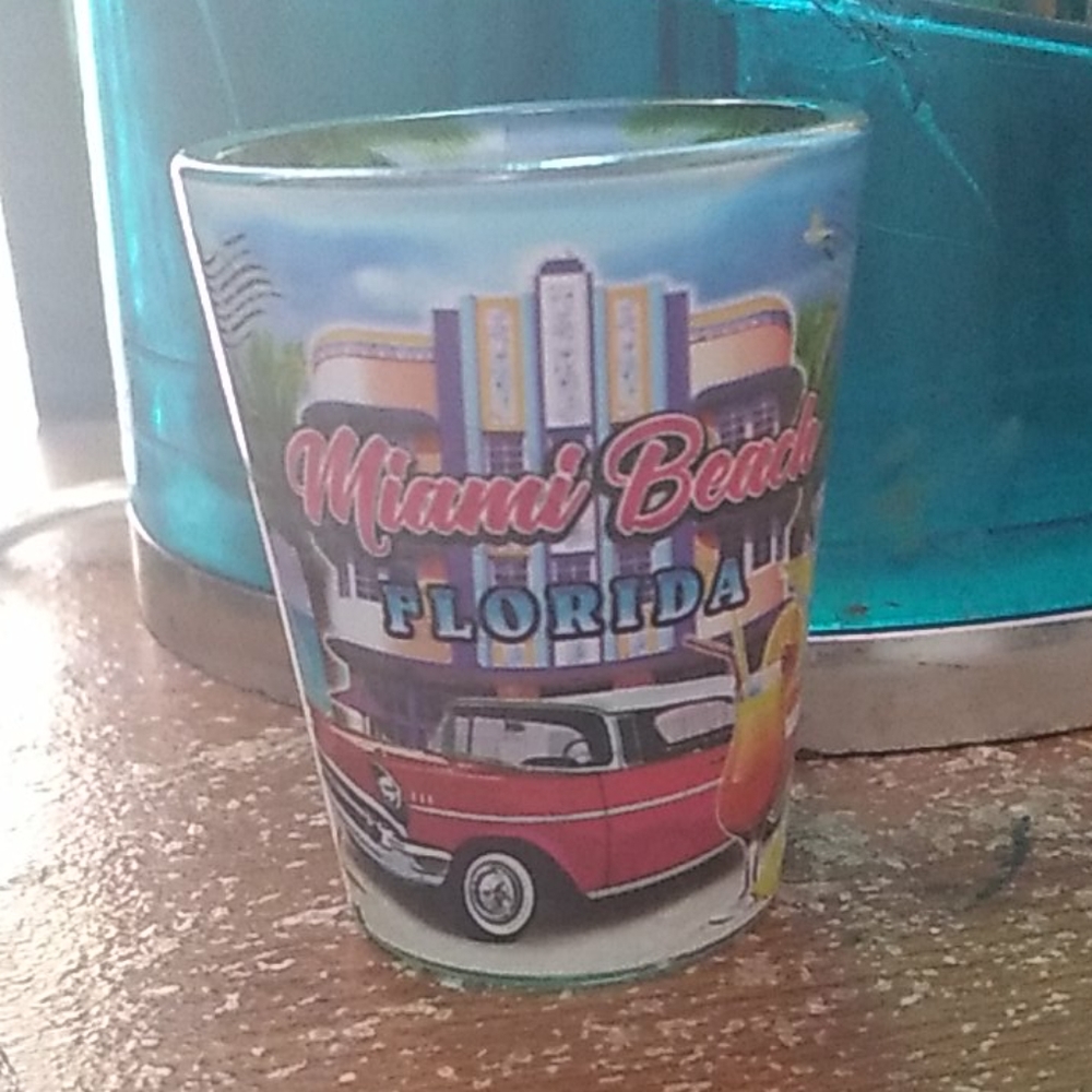 Mimi cup poch